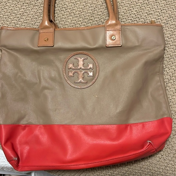 Tory Burch Tote - Picture 1 of 3